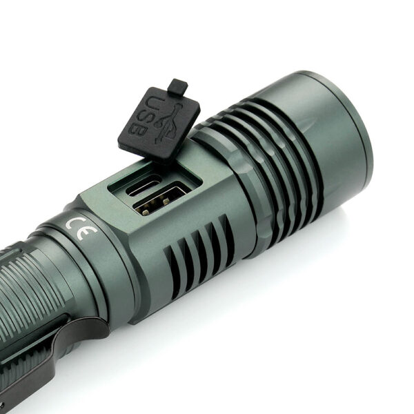 Ładowalna latarka ręczna LED everActive FL-700R Spotter 700lm