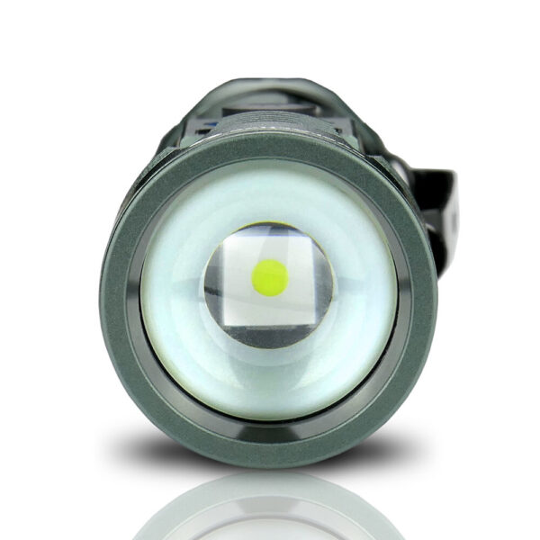Ładowalna latarka ręczna LED everActive FL-700R Spotter 700lm